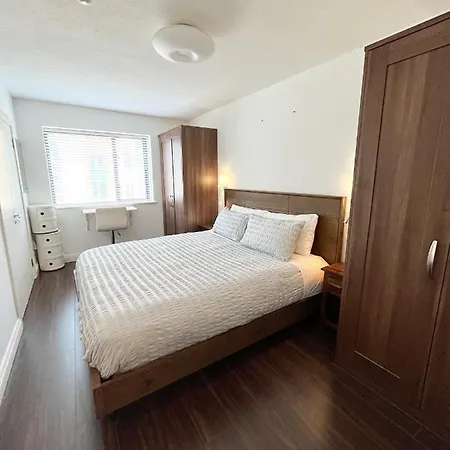 شقة Quiet, Luxury In Dublin. دبلن